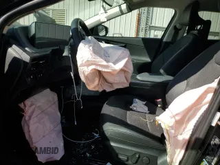 2024 Kia EV6 Light Long Range z VIN KNDC34LA1R5172053, wystawiony jako Copart lot #50467395 z przebiegiem Nie podano mil oraz Szkoda całkowita • Salvage title. Historia ofert i sprzedaży dostępna na DreamBid. Obrazek 7.