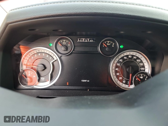 2018 Ram 1500 Sport z VIN 1C6RR7MT1JS136256, wystawiony jako Copart lot #70487394 z przebiegiem 132 307 mil mil oraz Czysty tytuł • Clean title. Historia ofert i sprzedaży dostępna na DreamBid. Obrazek 9.