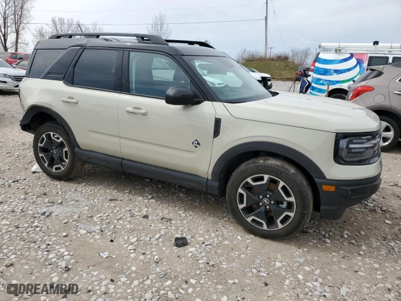 2024 Ford Bronco Sport Outer Banks with VIN 3FMCR9C68RRE44582, listed as a Copart auction lot 51623415 with 9,462 mi miles and Clean Title. Bid and sale history available at carsss.com. Image 4.
