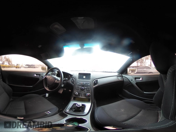 2011 Hyundai Genesis Coupe z VIN KMHHT6KD0BU059084, wystawiony jako IAAI lot #41776762 z przebiegiem 149 115 mil mil oraz . Historia ofert i sprzedaży dostępna na DreamBid. Obrazek 18.