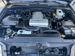 2004 Toyota 4Runner SR5 with VIN JTEBT14R340041772, listed as a Copart auction lot 54595695 with 210,561 mi miles and Clean Title. Bid and sale history available at DreamBid. Image 7.