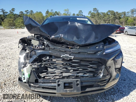 2025 Chevrolet Trax ACTIV with VIN KL77LKEP0SC101917, listed as a Copart auction lot 50033285 with 9,597 mi miles and Salvage Title. Bid and sale history available at carsss.com. Image 5.