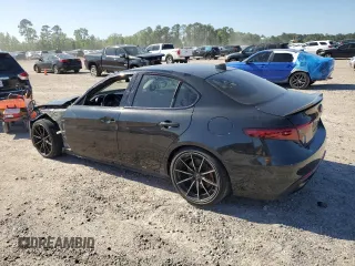 2017 Alfa Romeo Giulia Ti z VIN ZARFAECN2H7550899, wystawiony jako Copart lot #51627825 z przebiegiem 110 489 mil mil oraz Szkody całkowita. Historia ofert i sprzedaży dostępna na DreamBid. Obrazek 2.