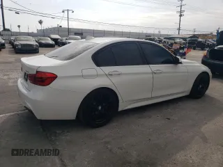 2017 BMW 3 Series 330i z VIN WBA8B9G39HNU52820, wystawiony jako Copart lot #54527795 z przebiegiem 99 388 mil mil oraz Szkoda całkowita • Salvage title. Historia ofert i sprzedaży dostępna na DreamBid. Obrazek 3.