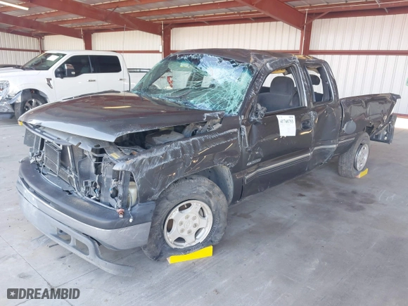 2002 Chevrolet Silverado 1500 LT with VIN 2GCEK19T421243787, listed as a IAAI auction lot 41760753 with 299,834 mi miles. Bid and sale history available at carsss.com. Image 2.