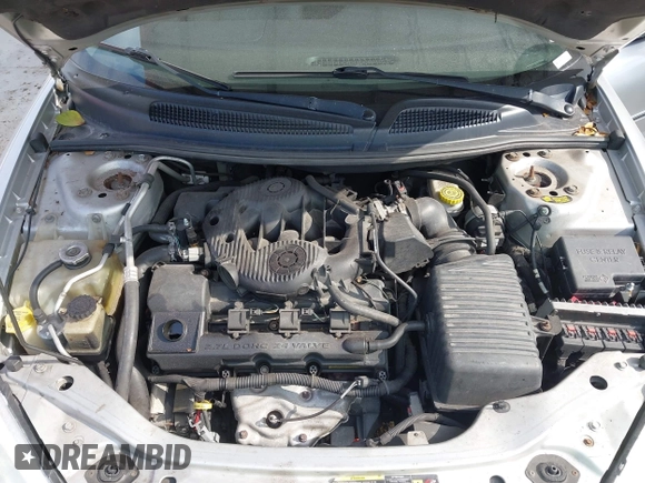 2005 Chrysler Sebring Limited with VIN 1C3EL65R55N705544, listed as a IAAI auction lot 42047691 with 141,136 mi miles and . Bid and sale history available at DreamBid. Image 6.