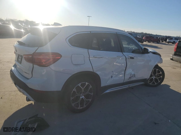 2020 BMW X1 xDrive28i with VIN WBXJG9C06L5P88101, listed as a Copart auction lot 43585425 with 98,983 mi miles and Clean Title. Bid and sale history available at carsss.com. Image 3.