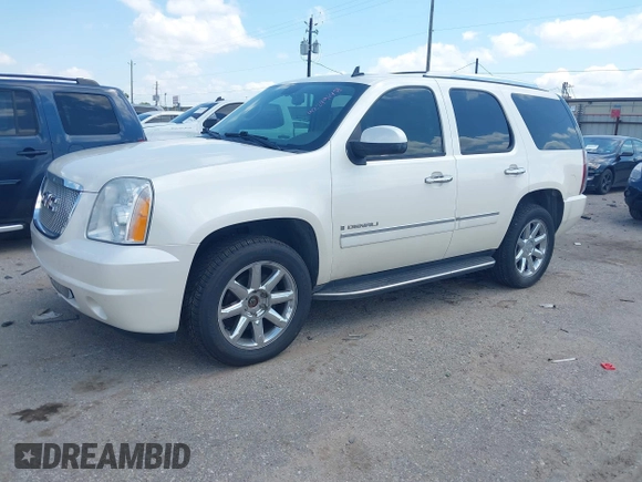 2009 GMC Yukon Denali z VIN 1GKFK03239R171047, wystawiony jako IAAI lot #42249148 z przebiegiem 148 244 mil mil oraz . Historia ofert i sprzedaży dostępna na DreamBid. Obrazek 17.
