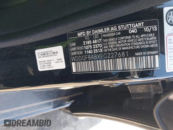 2014 Mercedes-Benz C-Class C 300 Sport with VIN WDDGF8ABXEG227681, listed as a IAAI auction lot 41786079 with 141,951 mi miles. Bid and sale history available at carsss.com. Image 9.