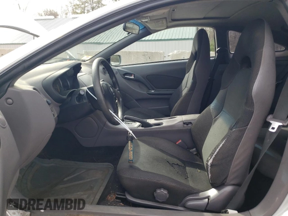 2001 Toyota Celica GT z VIN JTDDR32T910100289, wystawiony jako Copart lot #49600415 z przebiegiem 227 862 mil mil oraz Czysty tytuł • Clean title. Historia ofert i sprzedaży dostępna na DreamBid. Obrazek 7.
