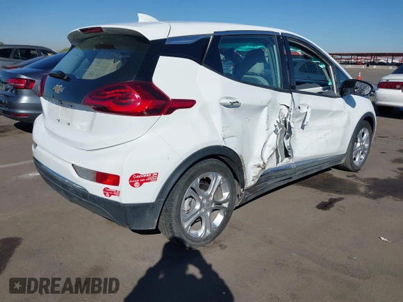2017 Chevrolet Bolt EV LT z VIN 1G1FW6S05H4190464, wystawiony jako IAAI lot #41662766 z przebiegiem 62 954 mil mil oraz . Historia ofert i sprzedaży dostępna na DreamBid. Obrazek 4.