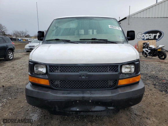 2009 Chevrolet Express Cargo Van with VIN 1GCFG15X391111893, listed as a Copart auction lot 49842715 with 260,105 mi miles and Salvage Title. Bid and sale history available at carsss.com. Image 5.