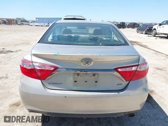 2015 Toyota Camry XLE with VIN 4T1BF1FK9FU486892, listed as a IAAI auction lot 41974039 with 161,175 mi miles. Bid and sale history available at carsss.com. Image 15.
