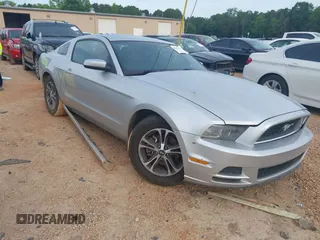 2014 Ford Mustang V6 с VIN 1ZVBP8AM4E5302273, выставлен на аукционе IAAI как лот 42288143 с пробегом 192 690 миль миль и . История ставок и продаж доступна на DreamBid. Изображение 1.