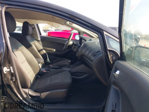 2016 Kia Forte 5-Door LX with VIN KNAFK5A86G5597042, listed as a IAAI auction lot 42032937 with 145,137 mi miles. Bid and sale history available at carsss.com. Image 5.