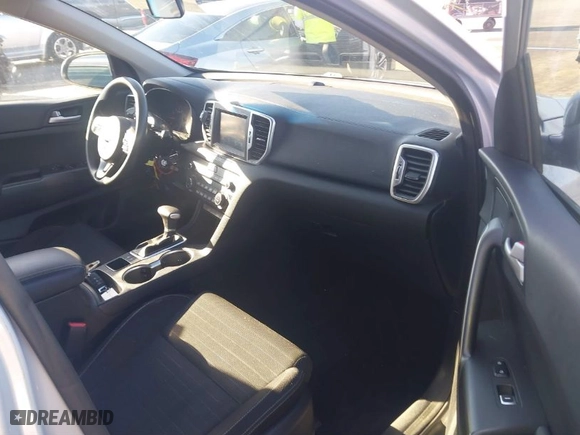 2018 Kia Sportage LX with VIN KNDPM3AC7J7462643, listed as a IAAI auction lot 41688511 with 45,860 mi miles. Bid and sale history available at carsss.com. Image 5.