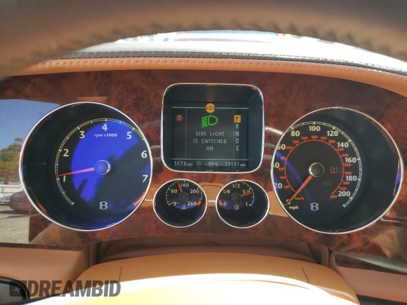 2009 Bentley Flying Spur z VIN SCBBP93W49C061522, wystawiony jako Copart lot #50379915 z przebiegiem 39 181 mil mil oraz Szkoda całkowita • Salvage title. Historia ofert i sprzedaży dostępna na DreamBid. Obrazek 9.