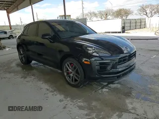 2023 Porsche Macan S с VIN WP1AG2A53PLB37611, выставлен на аукционе Copart как лот 52672135 с пробегом 11 472 миль миль и На запчасти • Non repairable. История ставок и продаж доступна на DreamBid. Изображение 14.
