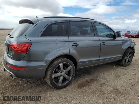 2015 Audi Q7 Premium Plus z VIN WA1LMAFE3FD015758, wystawiony jako Copart lot #48717595 z przebiegiem 139 096 mil mil oraz Szkoda całkowita • Salvage title. Historia ofert i sprzedaży dostępna na DreamBid. Obrazek 3.