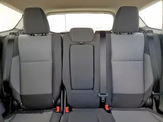 2017 Ford Escape SE z VIN 1FMCU9G91HUE17654, wystawiony jako Copart lot #56173175 z przebiegiem 97 678 mil mil oraz Czysty tytuł • Clean title. Historia ofert i sprzedaży dostępna na DreamBid. Obrazek 10.