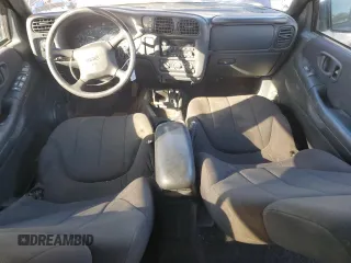 2004 GMC Sonoma SLS with VIN 1GTDT13X24K138866, listed as a Copart auction lot 46096955 with 215,499 mi miles and Salvage Title. Bid and sale history available at carsss.com. Image 8.