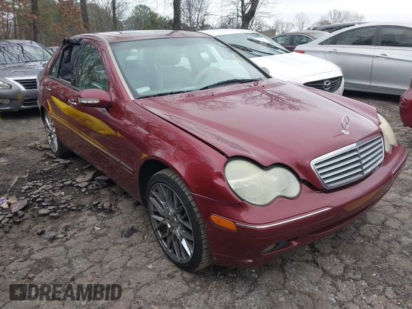2002 Mercedes-Benz C 230/260/280/320 z VIN WDBRF61J52F189775, wystawiony jako IAAI lot #41633570 z przebiegiem 301 455 mil mil oraz . Historia ofert i sprzedaży dostępna na DreamBid. Obrazek 1.