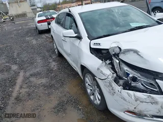 2014 Buick LaCrosse Leather with VIN 1G4GB5G37EF206535, listed as a IAAI auction lot 41968522 with 134,267 mi miles. Bid and sale history available at carsss.com. Image 6.