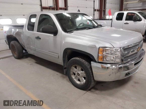 2013 Chevrolet Silverado 1500 LT with VIN 1GCRKSE73DZ328002, listed as a IAAI auction lot 41842745 with 124,496 mi miles and . Bid and sale history available at DreamBid. Image 1.