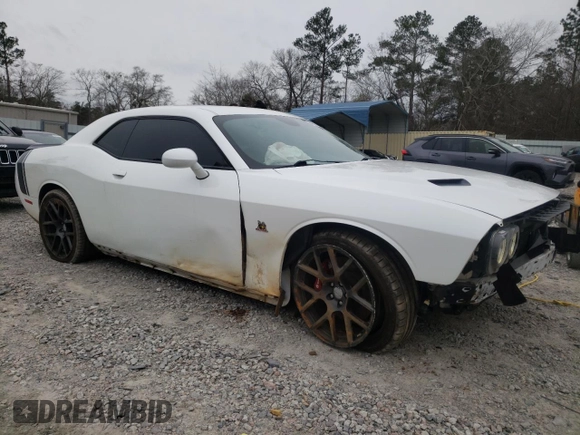 2016 Dodge Challenger R/T Scat Pack z VIN 2C3CDZFJ3GH153326, wystawiony jako Copart lot #45931845 z przebiegiem 64 245 mil mil oraz Szkody całkowita. Historia ofert i sprzedaży dostępna na DreamBid. Obrazek 4.
