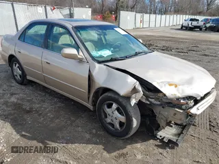 2000 Honda Accord EX z VIN 1HGCG6672YA069215, wystawiony jako IAAI lot #41508330 z przebiegiem 138 721 mil mil oraz . Historia ofert i sprzedaży dostępna na DreamBid. Obrazek 1.