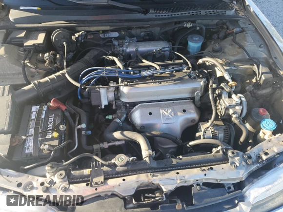 1994 Honda Accord LX с VIN JHMCD5634RC061099, выставлен на аукционе Copart как лот 83488354 с пробегом 208 488 миль миль и Списание • Salvage title. История ставок и продаж доступна на DreamBid. Изображение 12.