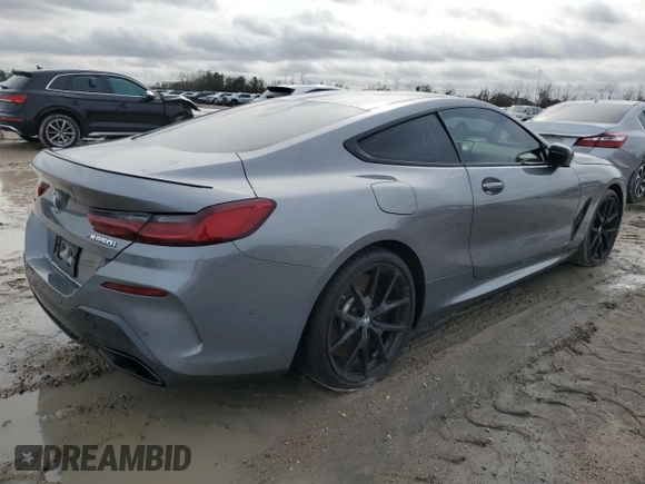 2024 BMW 8 Series M850i xDrive z VIN WBABC4C0XRCN56084, wystawiony jako Copart lot #86747974 z przebiegiem Nie podano mil oraz Szkody całkowita. Historia ofert i sprzedaży dostępna na DreamBid. Obrazek 3.