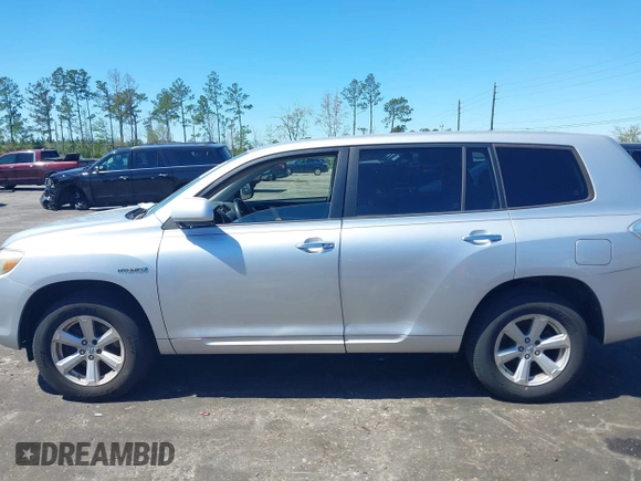 2008 Toyota Highlander Hybrid with VIN JTEEW41A882023721, listed as a IAAI auction lot 41803255 with 183,646 mi miles. Bid and sale history available at carsss.com. Image 14.