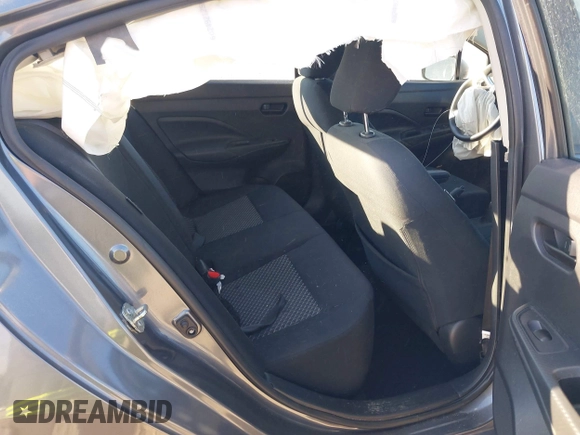 2020 Nissan Versa S z VIN 3N1CN8DV1LL834727, wystawiony jako IAAI lot #42210192 z przebiegiem 83 630 mil mil oraz . Historia ofert i sprzedaży dostępna na DreamBid. Obrazek 8.