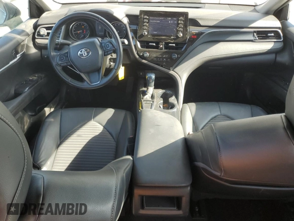 2022 Toyota Camry SE z VIN 4T1G11AK4NU050977, wystawiony jako Copart lot #61466605 z przebiegiem 69 410 mil mil oraz Czysty tytuł • Clean title. Historia ofert i sprzedaży dostępna na DreamBid. Obrazek 8.