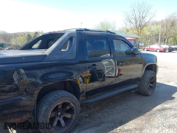 2011 Chevrolet Avalanche LS with VIN 3GNTKEE38BG141508, listed as a IAAI auction lot 42103252 with 107,997 mi miles and . Bid and sale history available at DreamBid. Image 21.