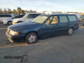 1998 Volvo V70 с VIN YV1LW5544W2372100, выставлен на аукционе Copart как лот 76712134 с пробегом 259 203 миль миль и Чистый • Clean title. История ставок и продаж доступна на DreamBid. Изображение 1.