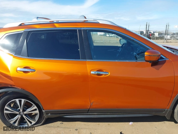 2020 Nissan Rogue SV with VIN JN8AT2MV6LW104334, listed as a IAAI auction lot 41699036 with 41,322 mi miles. Bid and sale history available at carsss.com. Image 13.