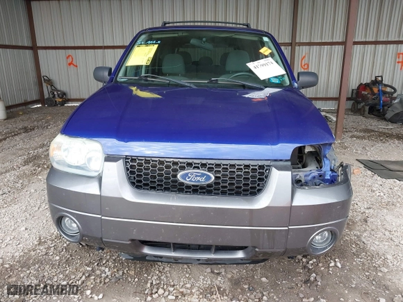 2006 Ford Escape XLT with VIN 1FMYU03166KC05651, listed as a IAAI auction lot 41799174 with 114,594 mi miles. Bid and sale history available at carsss.com. Image 12.