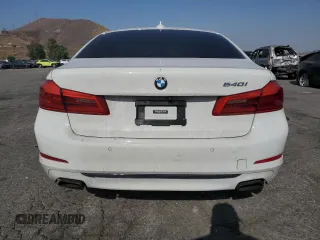 2020 BMW 5 Series 540i z VIN WBAJS1C01LCD37859, wystawiony jako Copart lot #61483155 z przebiegiem 49 087 mil mil oraz Szkoda całkowita • Salvage title. Historia ofert i sprzedaży dostępna na DreamBid. Obrazek 6.