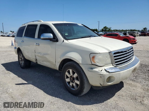 2009 Chrysler Aspen Limited z VIN 1A8HW58PX9F707867, wystawiony jako Copart lot #66086864 z przebiegiem 229 209 mil mil oraz Szkoda całkowita • Salvage title. Historia ofert i sprzedaży dostępna na DreamBid. Obrazek 4.