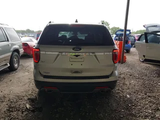2018 Ford Explorer XLT с VIN 1FM5K7D83JGC26840, выставлен на аукционе IAAI как лот 42248170 с пробегом 128 599 миль миль и . История ставок и продаж доступна на DreamBid. Изображение 16.