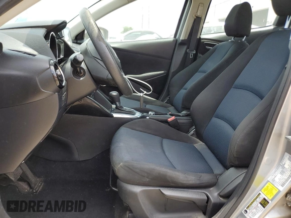 2016 Scion iA z VIN 3MYDLBZV5GY101992, wystawiony jako Copart lot #55392265 z przebiegiem 120 669 mil mil oraz Szkody całkowita. Historia ofert i sprzedaży dostępna na DreamBid. Obrazek 7.