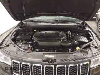2018 Jeep Grand Cherokee Limited with VIN 1C4RJFBG2JC397163, listed as a IAAI auction lot 41951815 with 151,015 mi miles and . Bid and sale history available at DreamBid. Image 10.