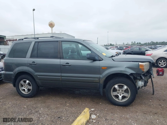 2008 Honda Pilot EX with VIN 5FNYF184X8B038749, listed as a IAAI auction lot 41419942 with 142,857 mi miles. Bid and sale history available at carsss.com. Image 13.