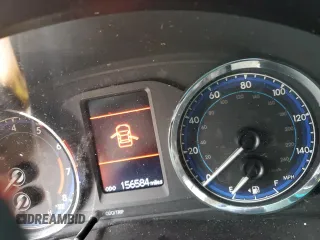 2019 Toyota Corolla L z VIN 5YFBURHE7KP887803, wystawiony jako Copart lot #43041105 z przebiegiem 156 584 mil mil oraz Szkoda całkowita • Salvage title. Historia ofert i sprzedaży dostępna na DreamBid. Obrazek 9.