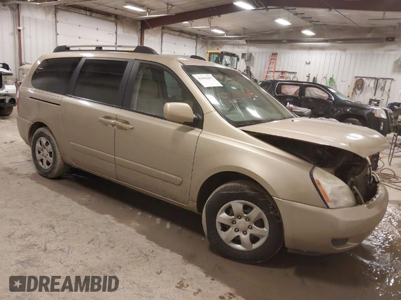 2007 Kia Sedona EX with VIN KNDMB233576160010, listed as a IAAI auction lot 41666497 with 206,834 mi miles. Bid and sale history available at carsss.com. Image 1.