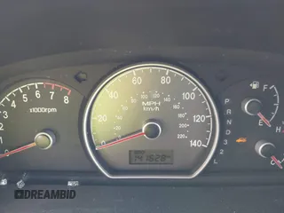2009 Hyundai Elantra SE z VIN KMHDU46D99U597299, wystawiony jako IAAI lot #42395907 z przebiegiem 141 628 mil mil oraz . Historia ofert i sprzedaży dostępna na DreamBid. Obrazek 7.