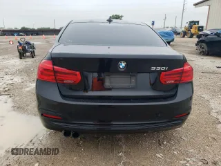 2017 BMW 3 Series 330i z VIN WBA8B9G54HNU50703, wystawiony jako Copart lot #54169295 z przebiegiem 107 729 mil mil oraz Szkoda całkowita • Salvage title. Historia ofert i sprzedaży dostępna na DreamBid. Obrazek 6.