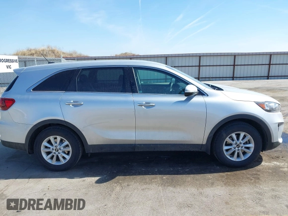 2019 Kia Sorento L with VIN 5XYPG4A3XKG511934, listed as a IAAI auction lot 41784749 with 93,209 mi miles. Bid and sale history available at carsss.com. Image 13.